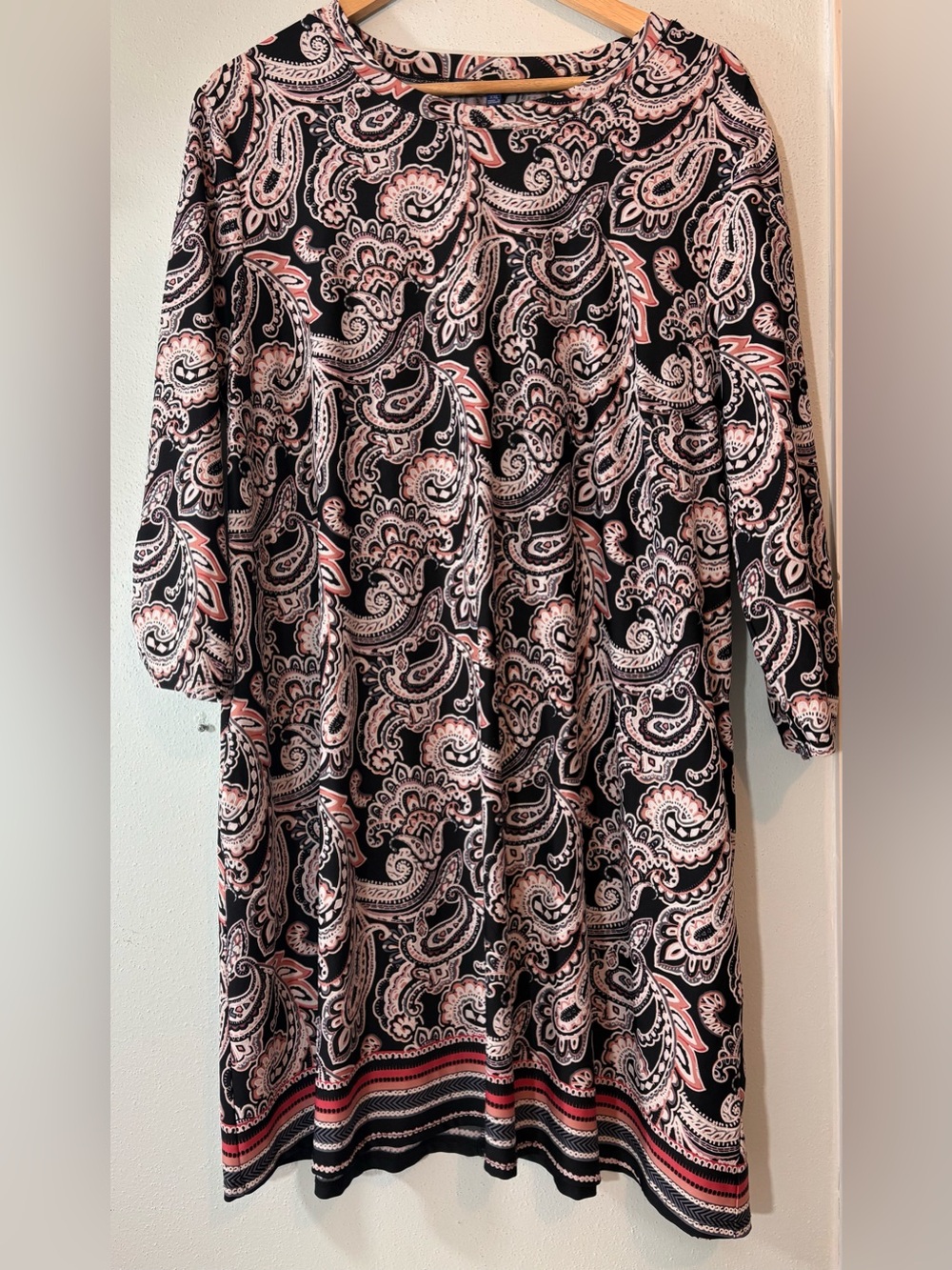 APT 9 XXL ✨ plus size paisley dress black and pink excellent condition